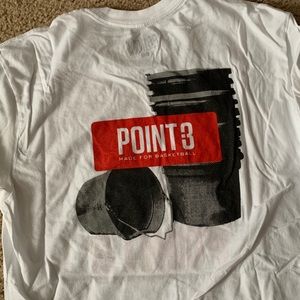 Point 3 buckets shirt